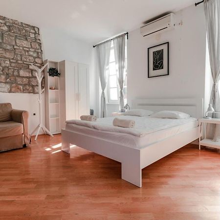 Apartments Music House Piran Buitenkant foto